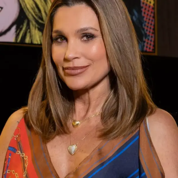 Colar de coração de Flávia Alessandra viraliza na web